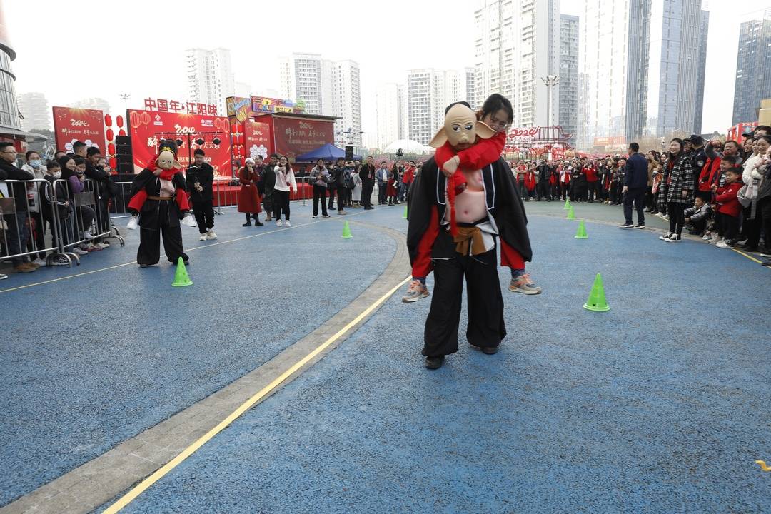 醉喜江阳年 春节天天乐丨载歌载舞嗨翻天，欢欢喜喜过大年(图7)