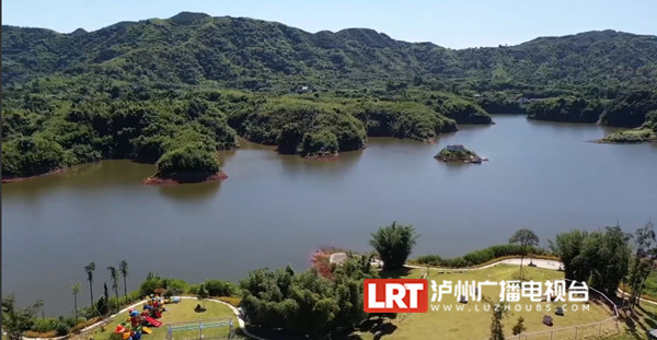 泸州“龙湖水乡”成网红打卡景点 国庆期间人气旺(图2)